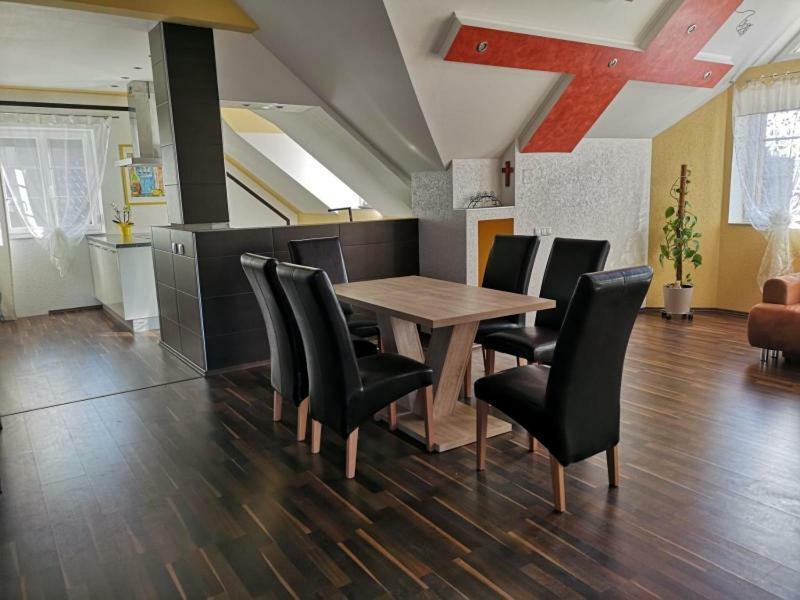 Vronis-Apartment Stephanshart Eksteriør bilde